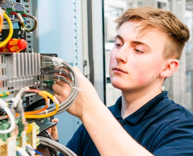 Working with us – Early Careers – Dalkia Working with us - Early Careers - Dalkia